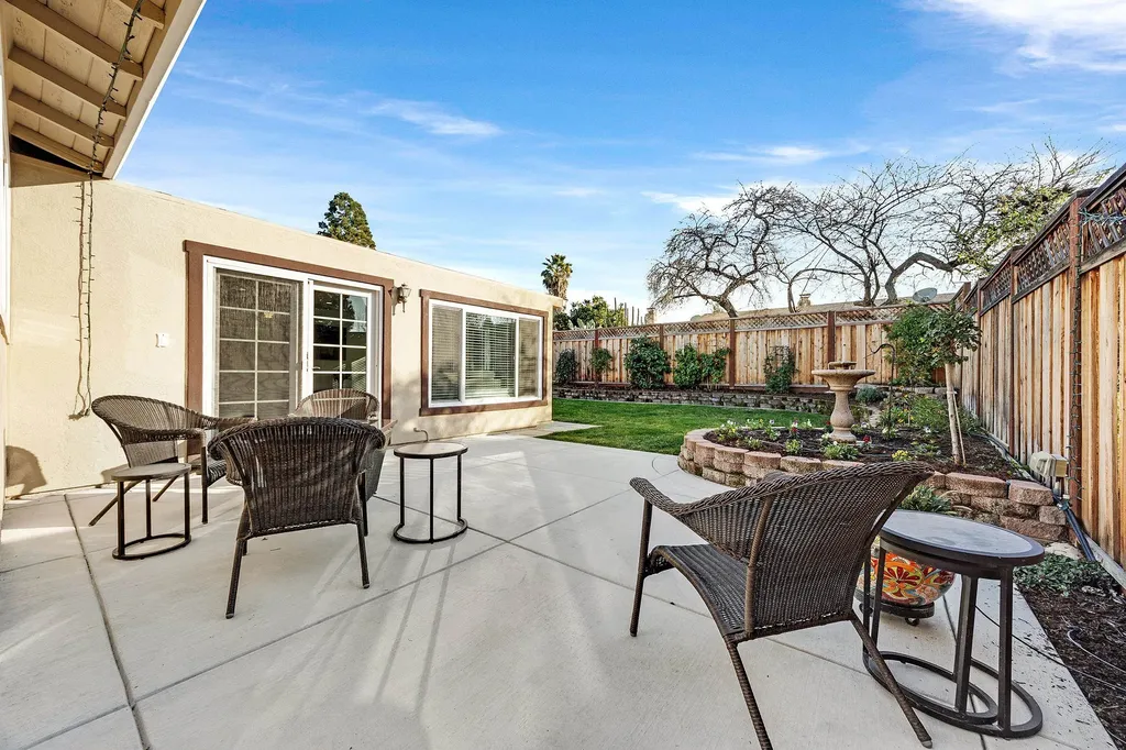 1009 Lisbon Avenue Livermore CA 94550