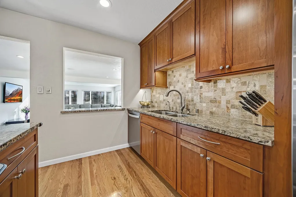 1009 Lisbon Avenue Livermore CA 94550