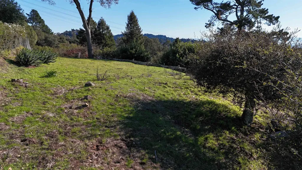 6108 Skyline Boulevard Oakland CA 94611