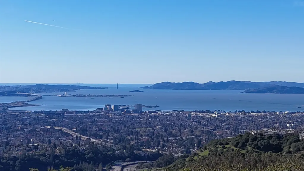 6108 Skyline Boulevard Oakland CA 94611