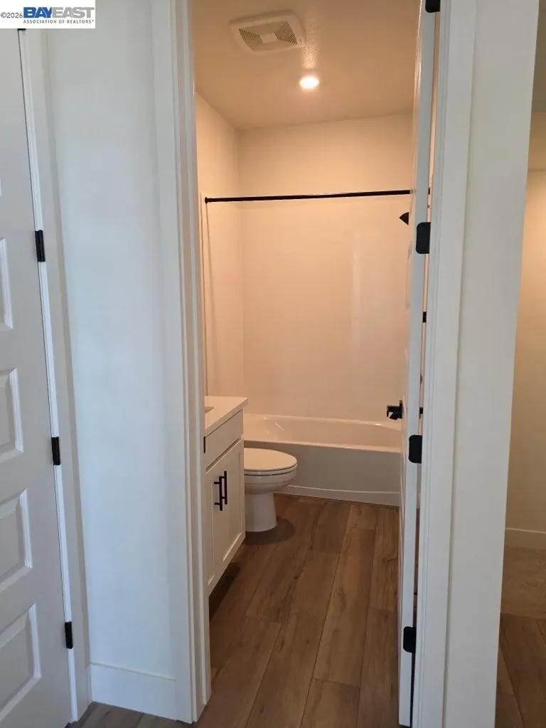 2053 Clement Avenue Alameda CA 94501