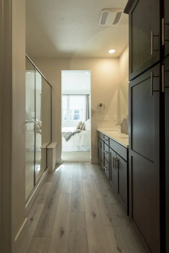 2053 Clement Avenue Alameda CA 94501