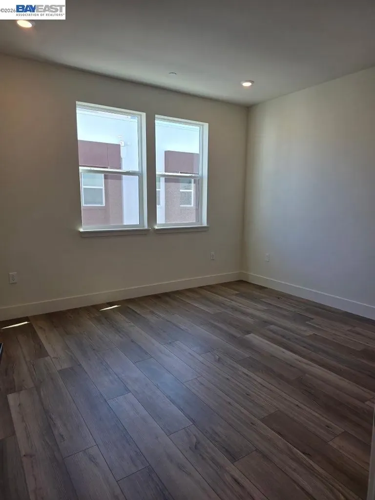 2053 Clement Avenue Alameda CA 94501