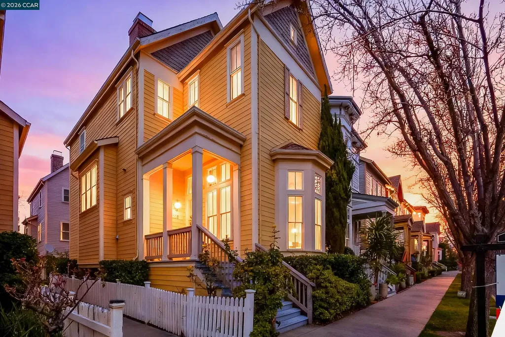 2069 Lewis Street Hercules CA 94547