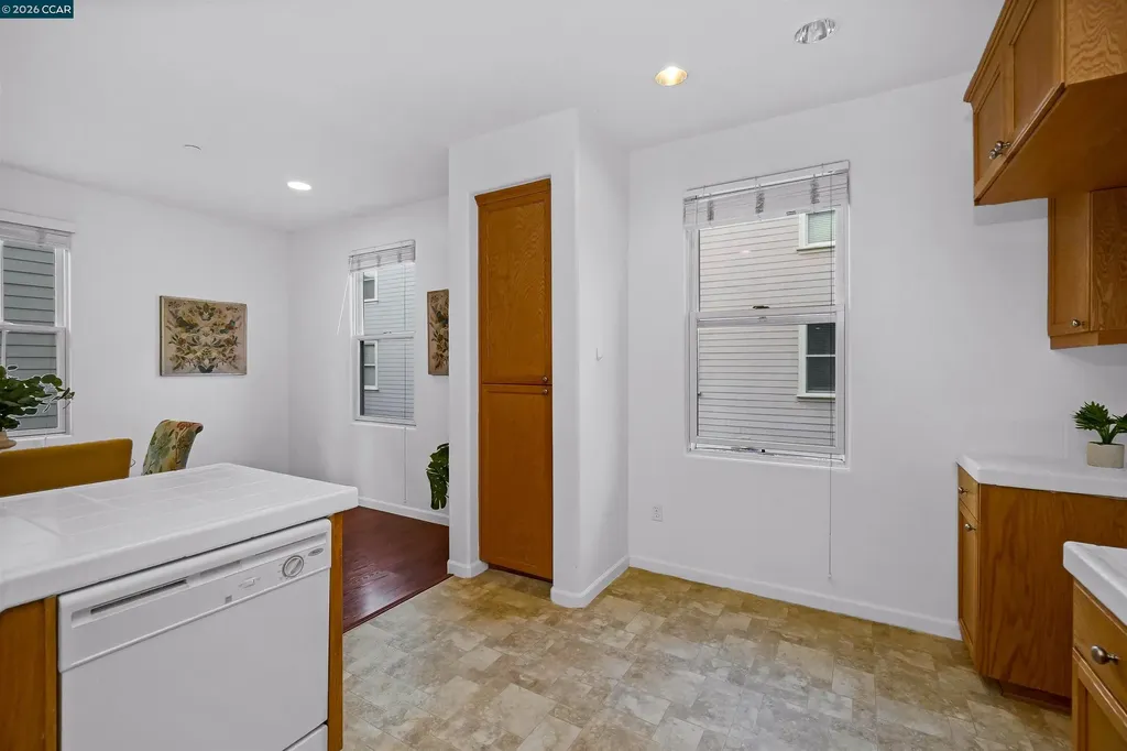 2069 Lewis Street Hercules CA 94547