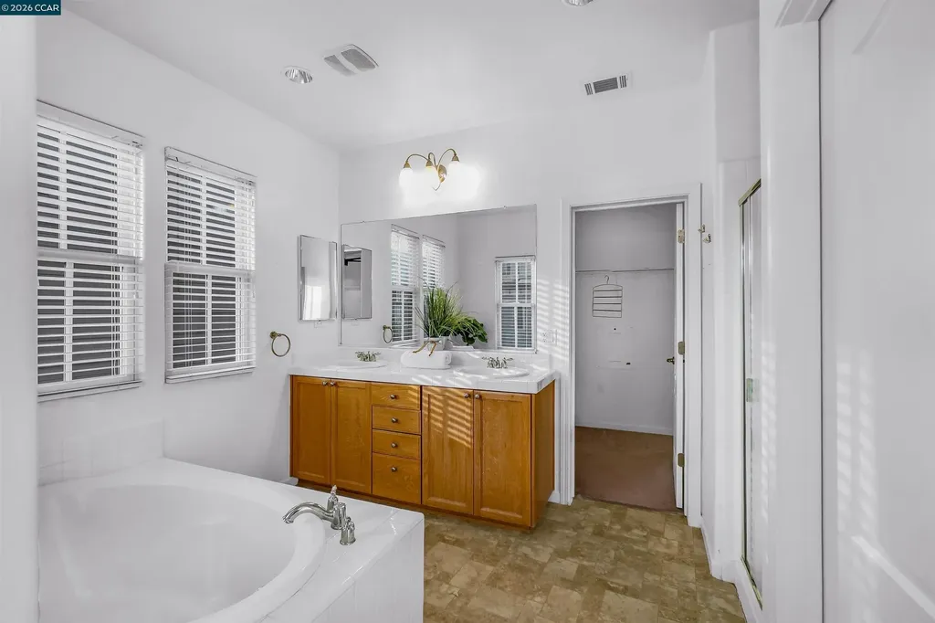 2069 Lewis Street Hercules CA 94547