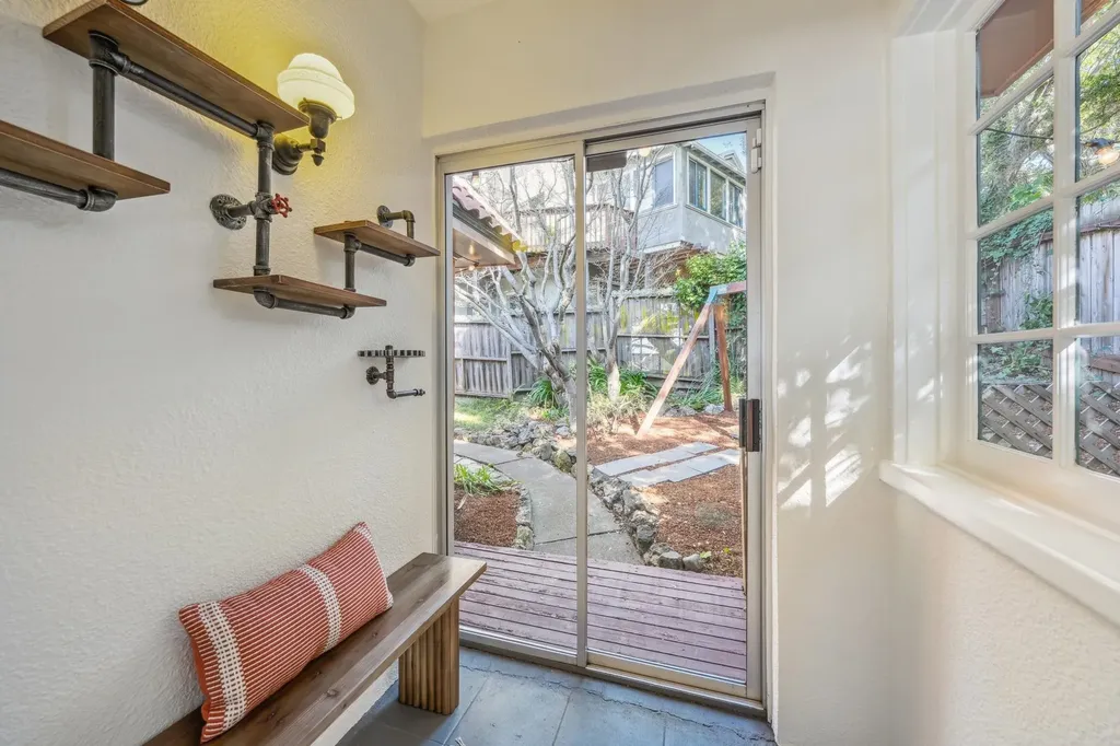 1983 Yosemite Road Berkeley CA 94707