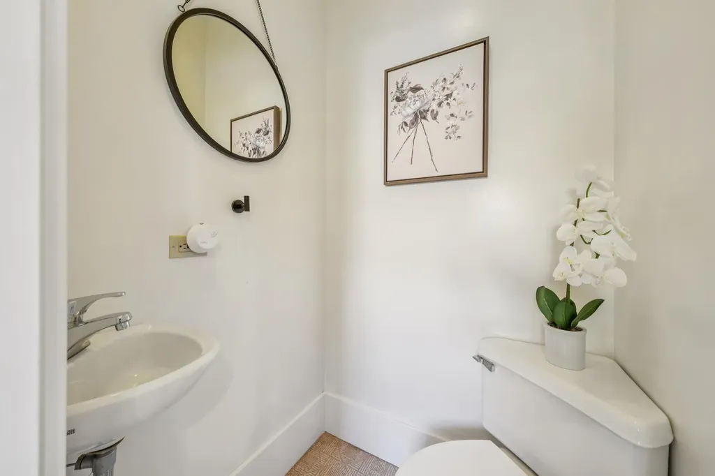 1983 Yosemite Road Berkeley CA 94707