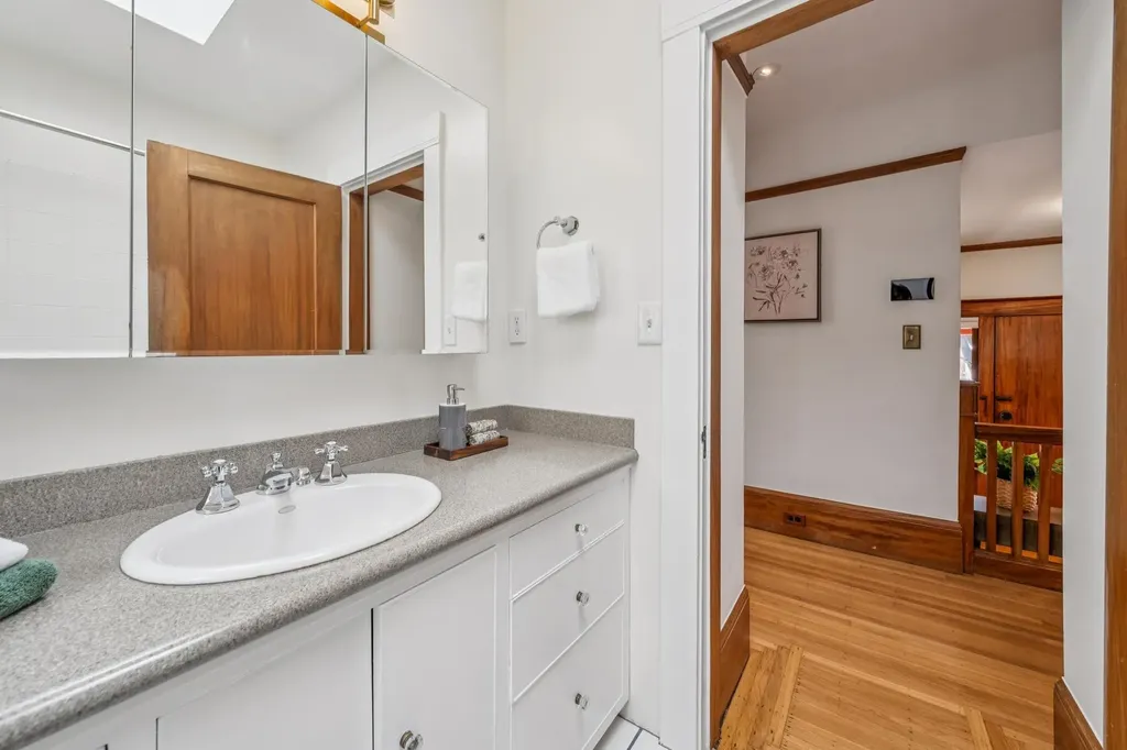 1983 Yosemite Road Berkeley CA 94707