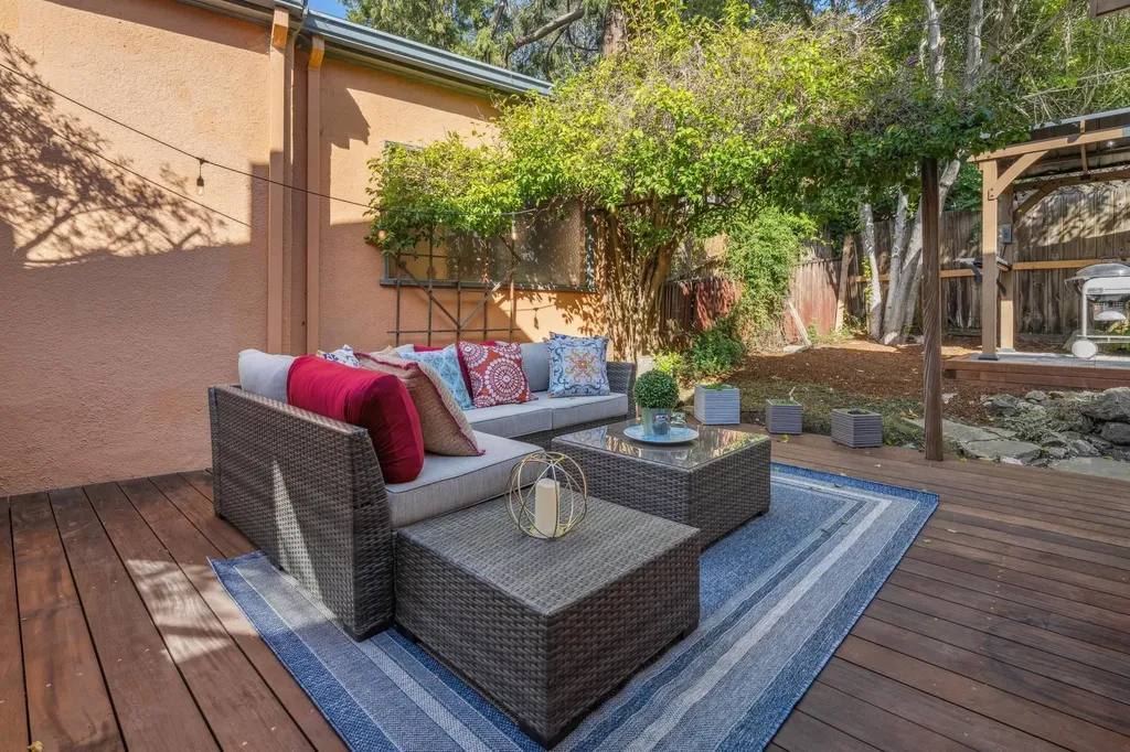 1983 Yosemite Road Berkeley CA 94707