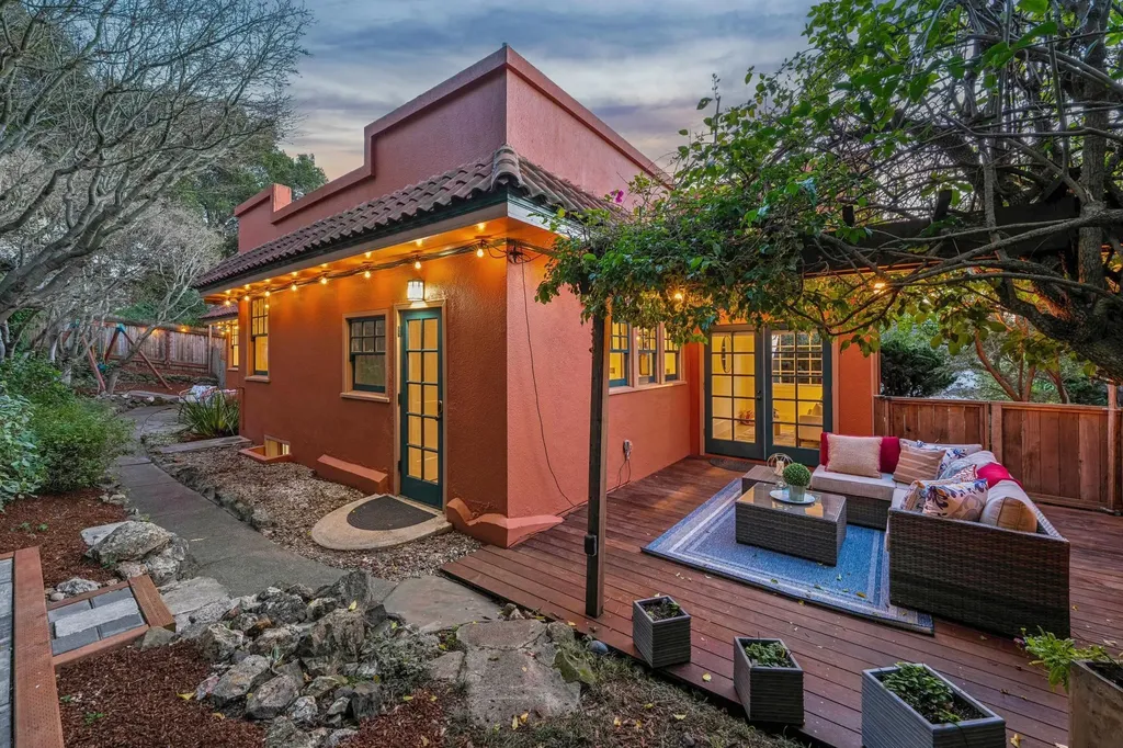 1983 Yosemite Road Berkeley CA 94707