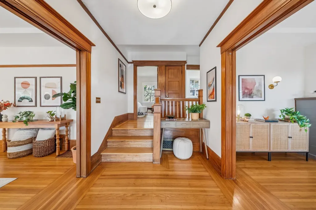 1983 Yosemite Road Berkeley CA 94707