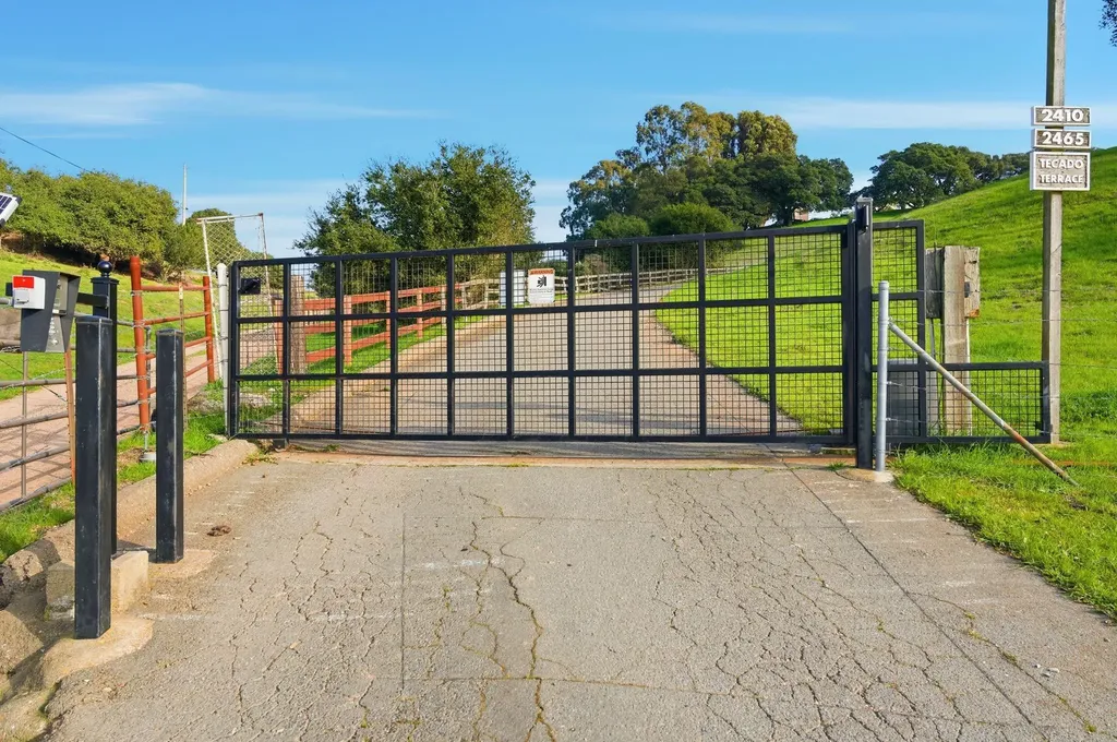 2395 Tecado Terrace Fremont CA 94539
