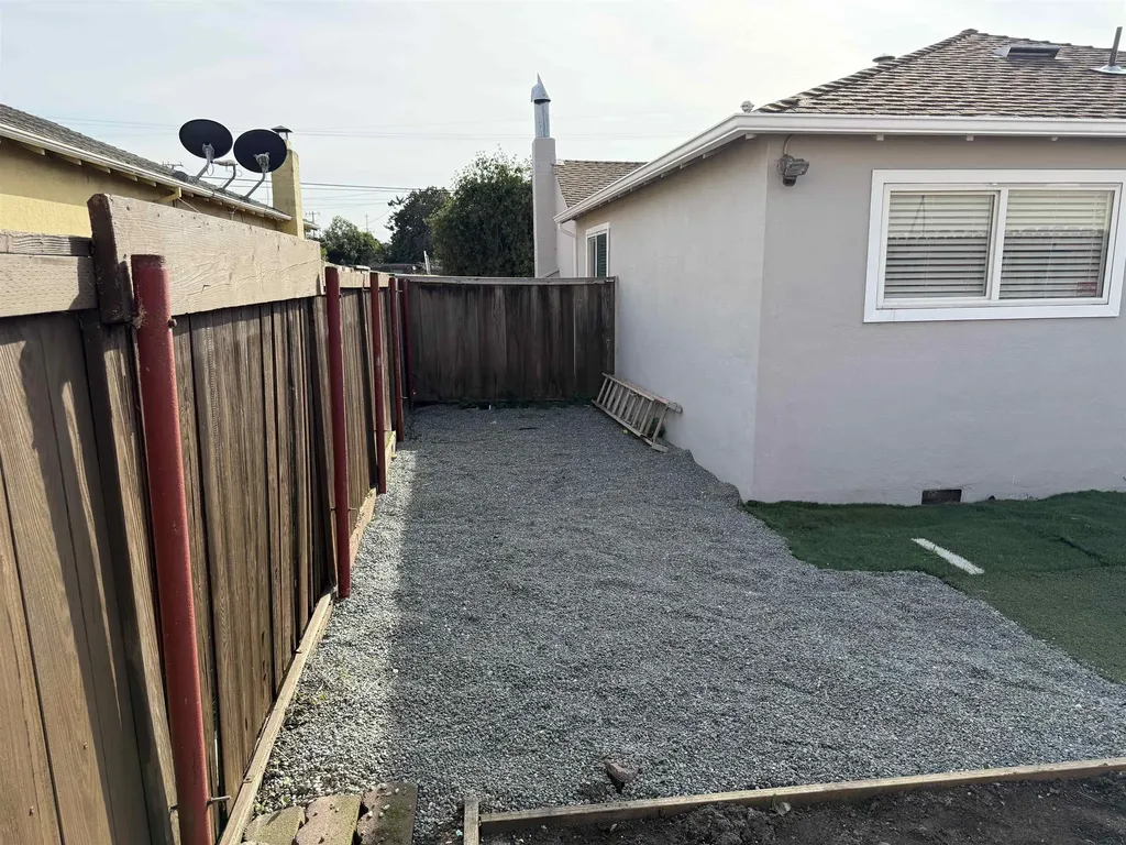 391 Anza Way San Leandro CA 94578