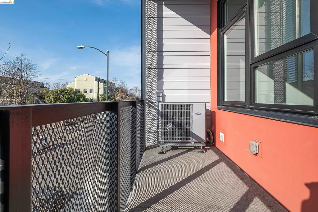 1545 32nd Street Oakland CA 94608