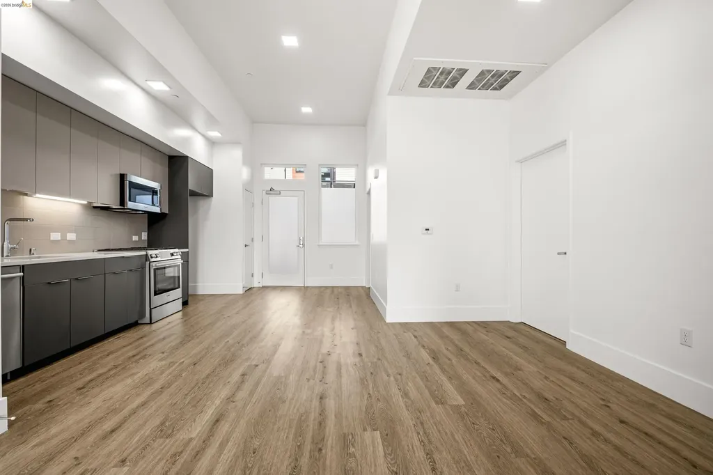 1545 32nd Street Oakland CA 94608