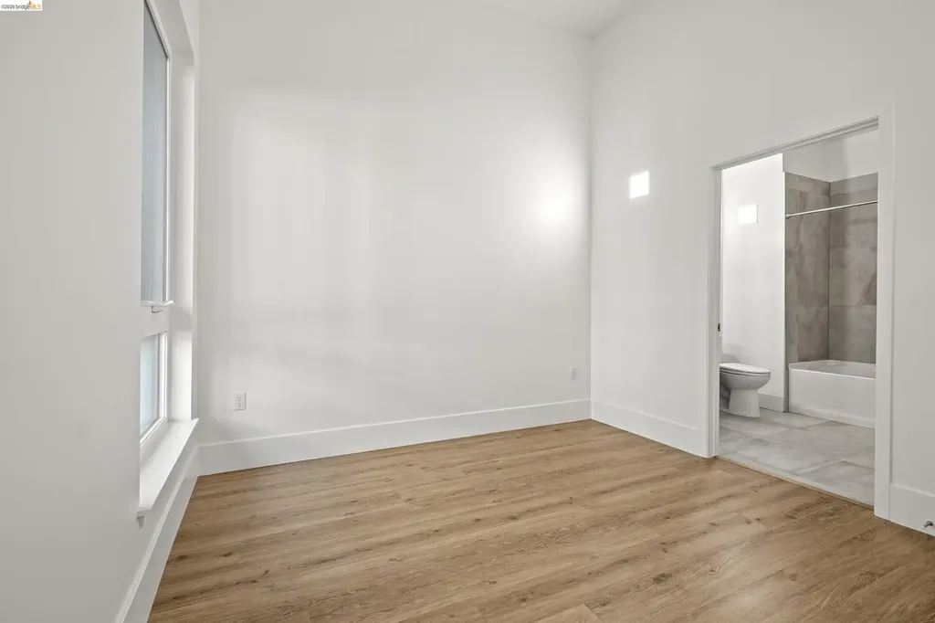 1545 32nd Street Oakland CA 94608