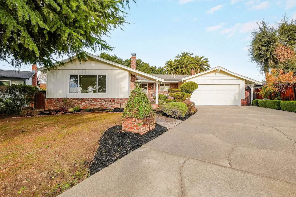 20255 Yeandle Avenue Castro Valley CA 94546