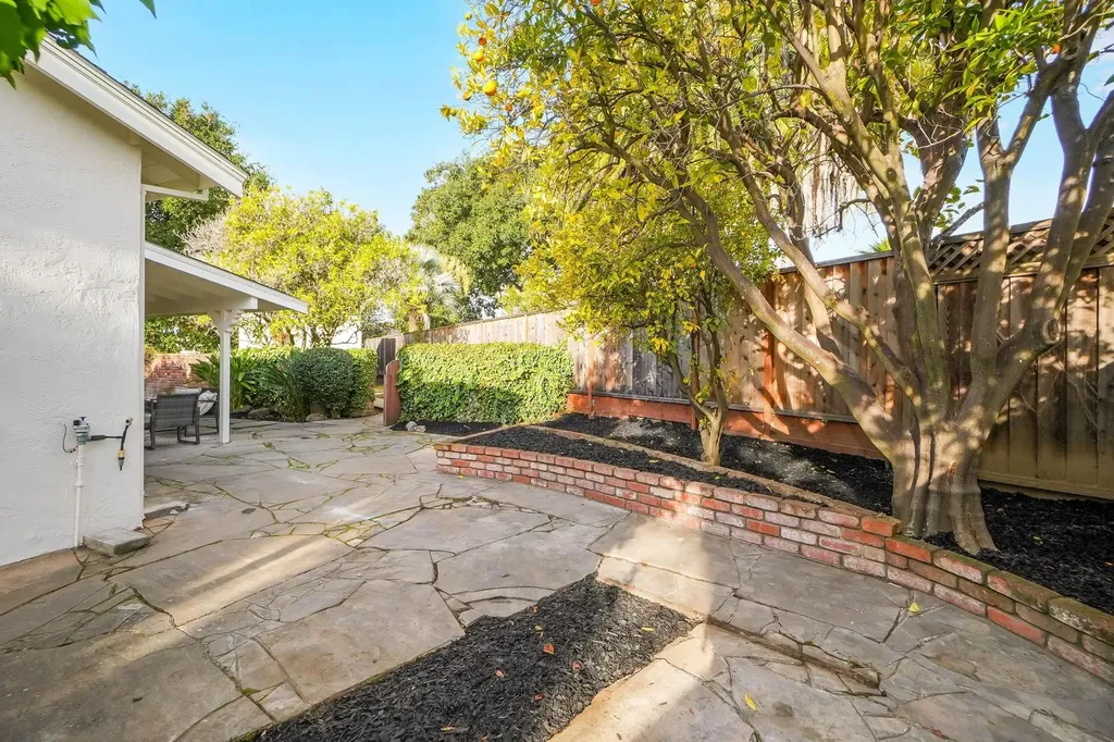 20255 Yeandle Avenue Castro Valley CA 94546