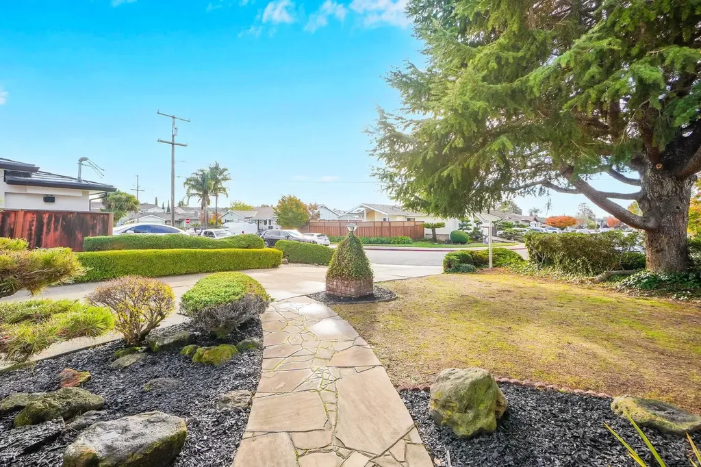 20255 Yeandle Avenue Castro Valley CA 94546