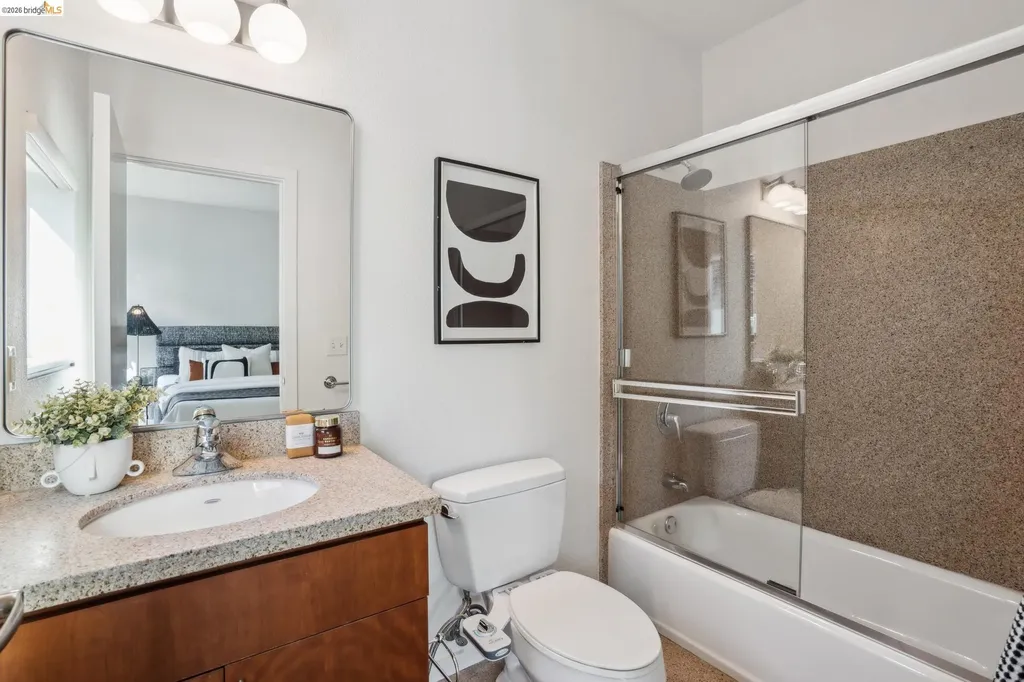 4067 Shafter Avenue Oakland CA 94609