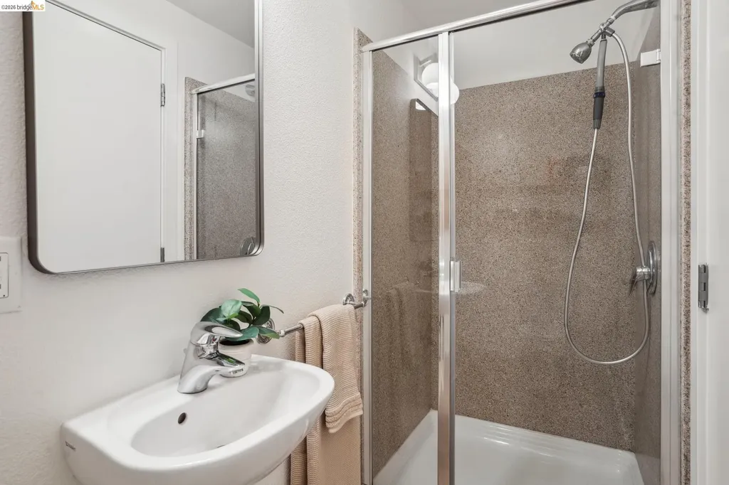4067 Shafter Avenue Oakland CA 94609
