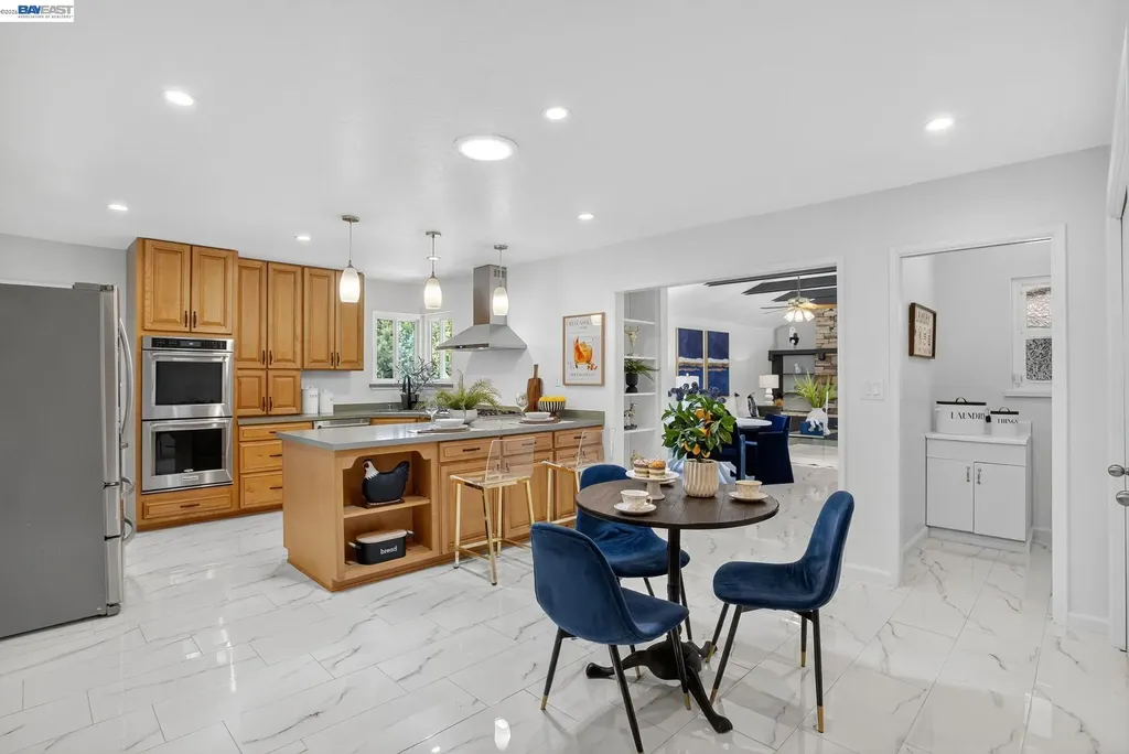 350 Elysian Fields Drive Oakland CA 94605