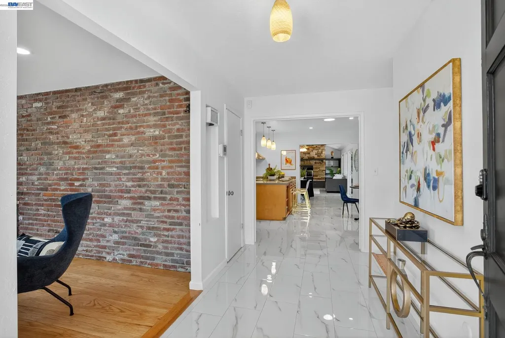 350 Elysian Fields Drive Oakland CA 94605