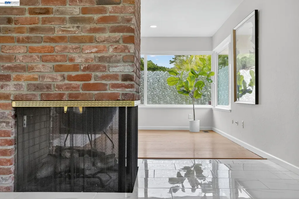 350 Elysian Fields Drive Oakland CA 94605