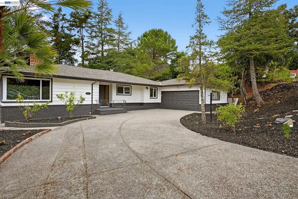 350 Elysian Fields Drive Oakland CA 94605