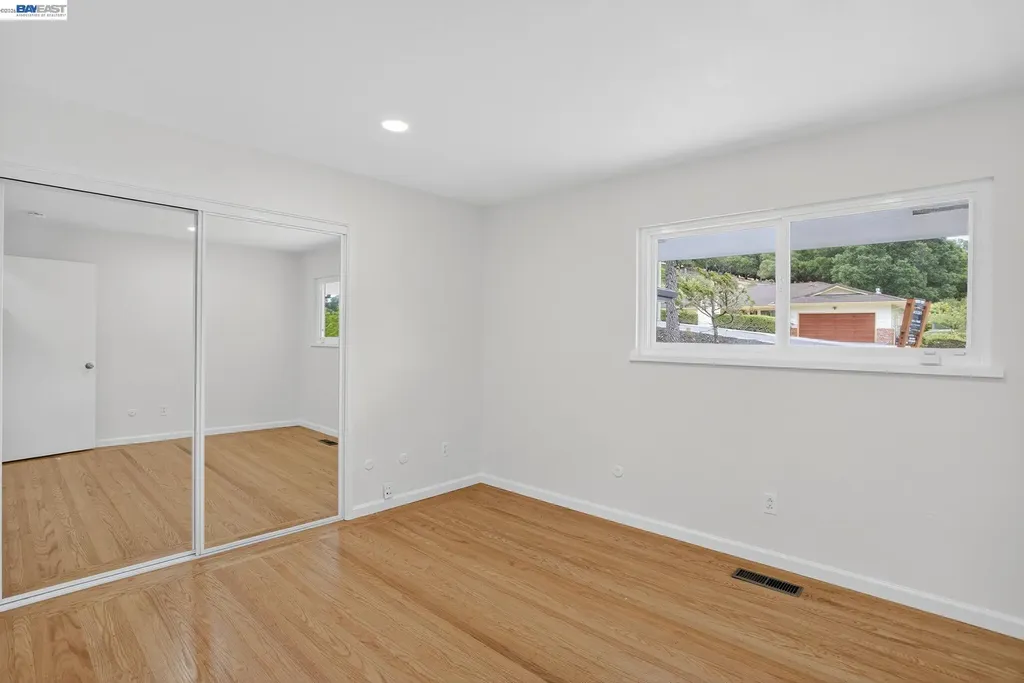 350 Elysian Fields Drive Oakland CA 94605