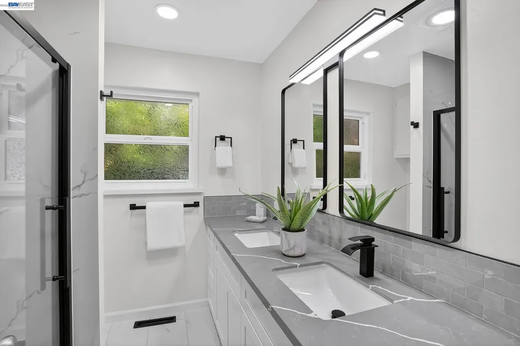 350 Elysian Fields Drive Oakland CA 94605