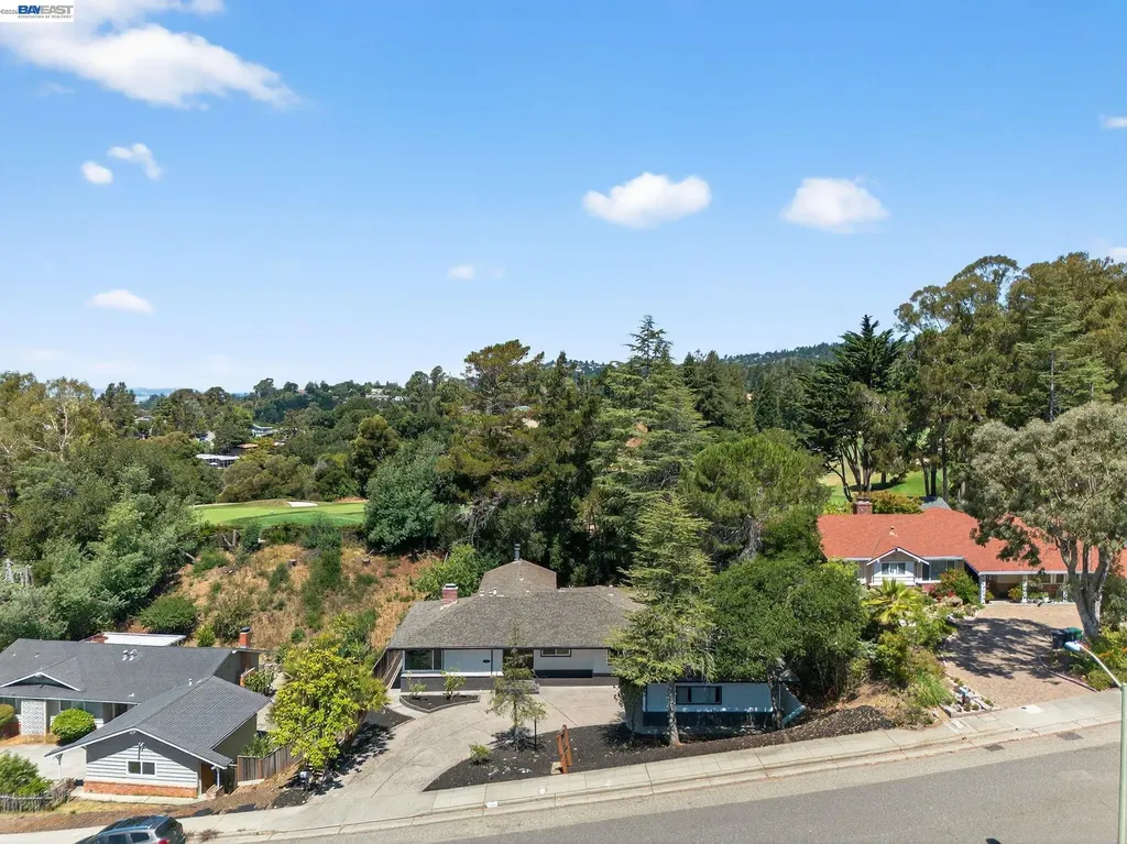 350 Elysian Fields Drive Oakland CA 94605