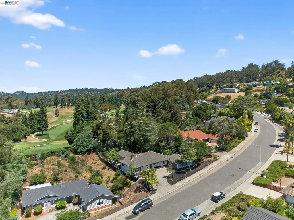350 Elysian Fields Drive Oakland CA 94605