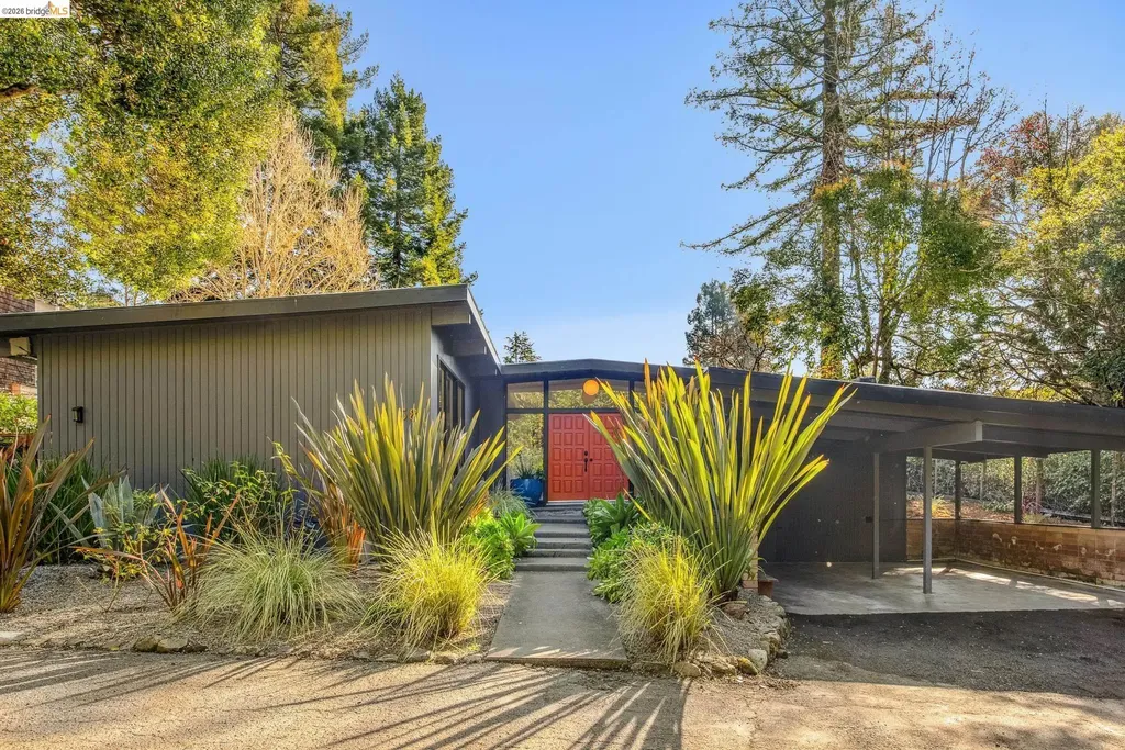 Kensington CA, 58 Arlington Avenue