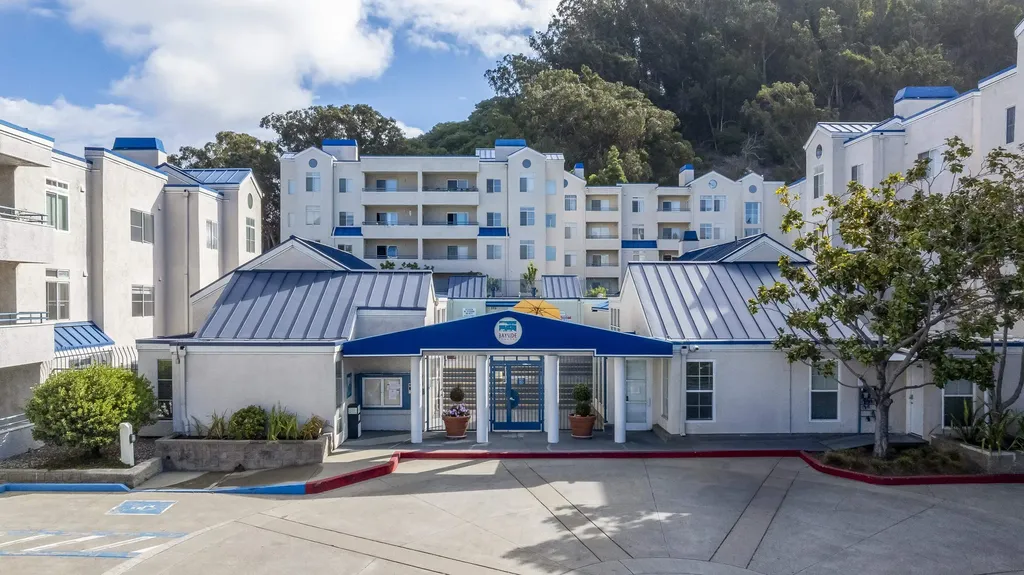 Albany CA, 535 Pierce Street, Unit 3114