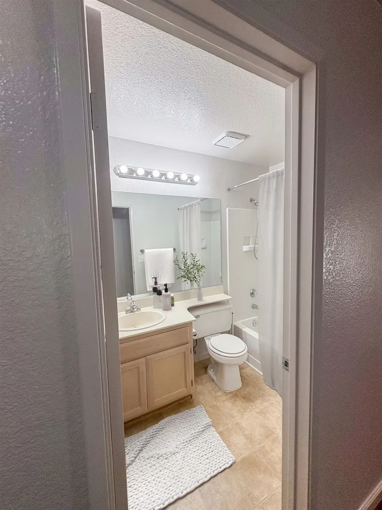 256 Napoli Court Hercules CA 94547