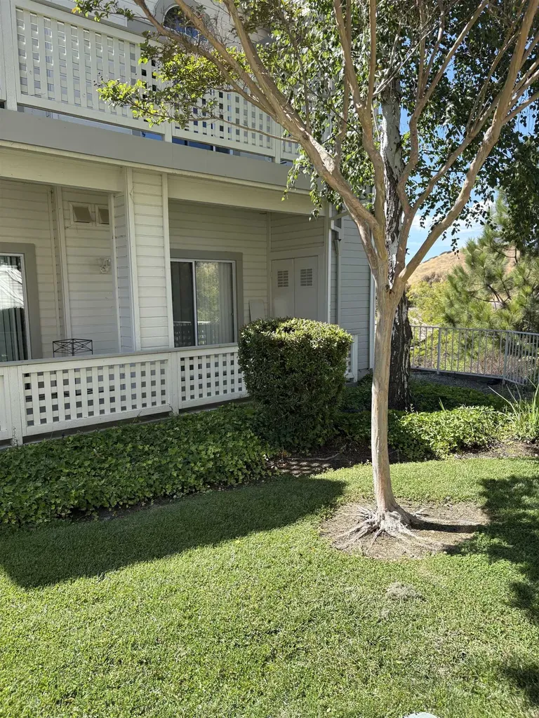 256 Napoli Court Hercules CA 94547