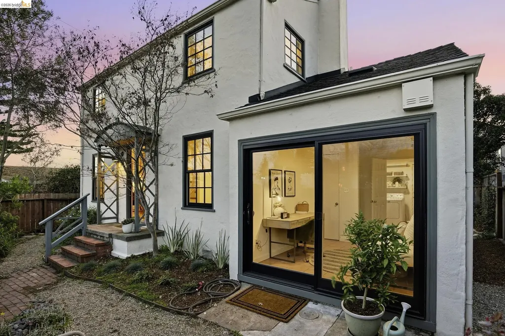 1564 Sacramento Street Berkeley CA 94702