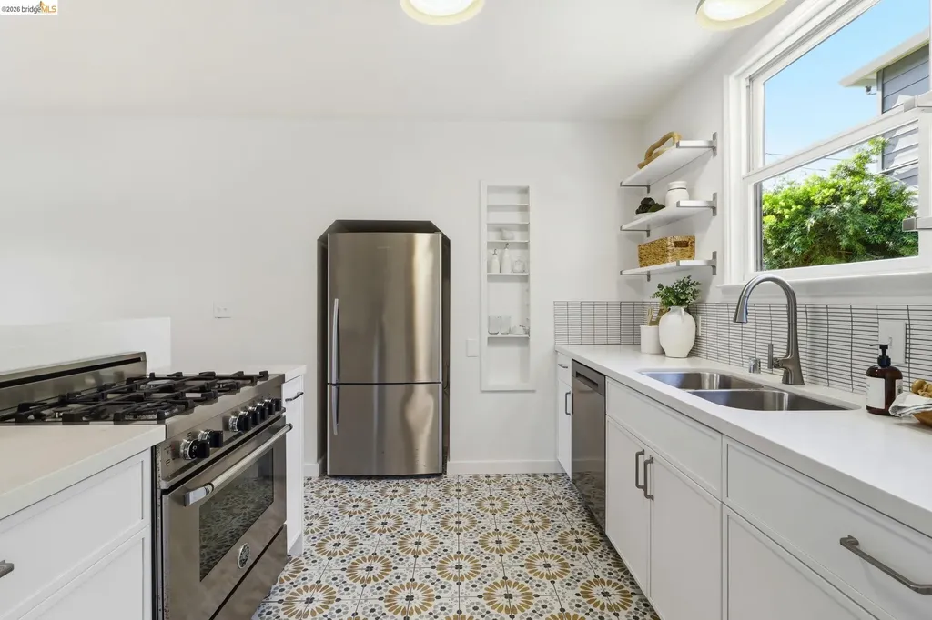 1564 Sacramento Street Berkeley CA 94702