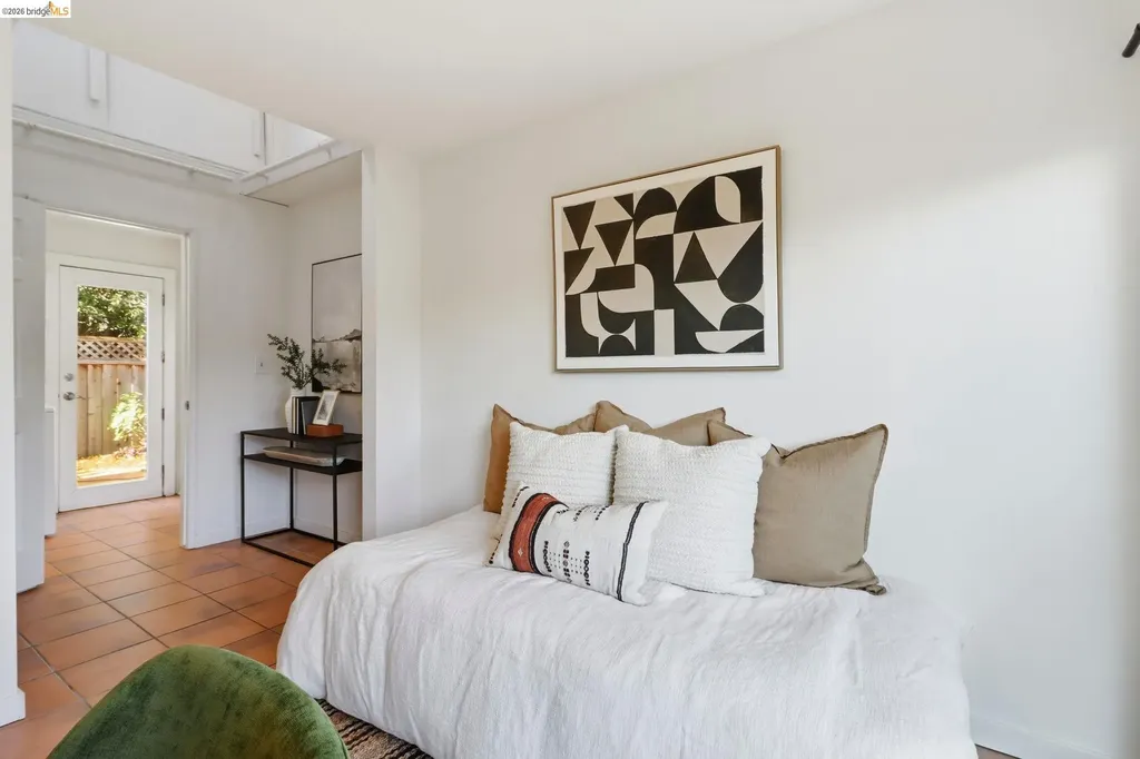 1564 Sacramento Street Berkeley CA 94702