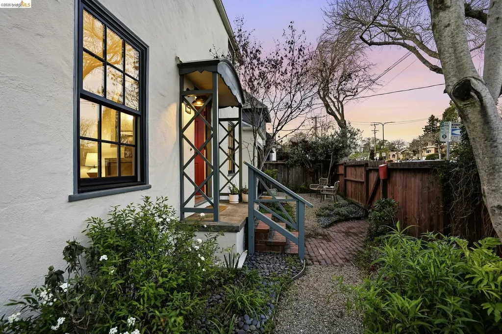 1564 Sacramento Street Berkeley CA 94702