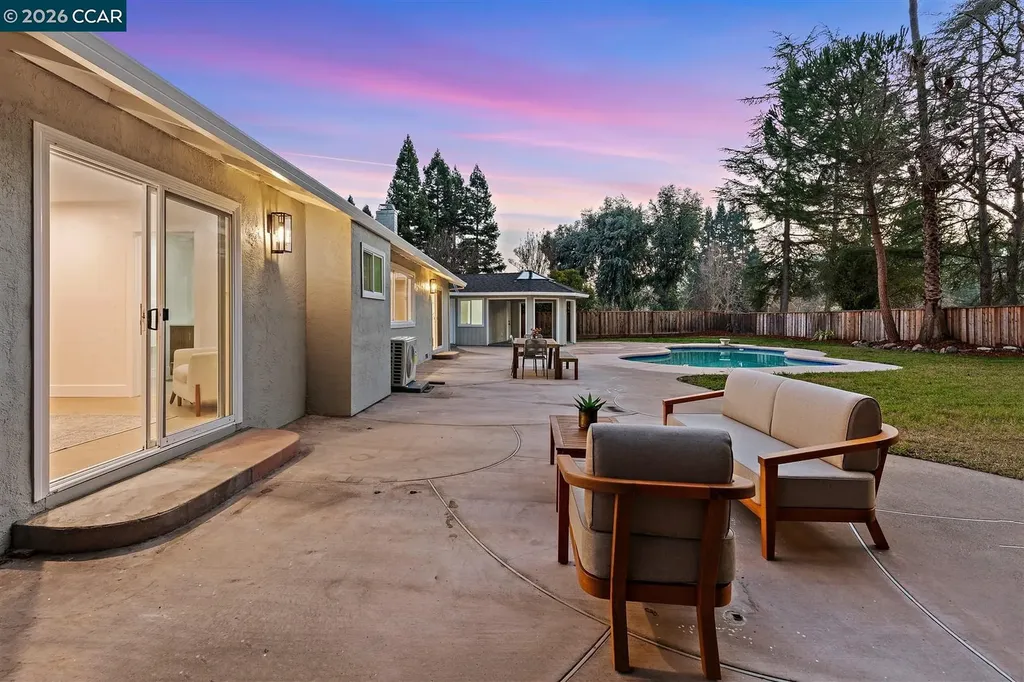 209 Farm Hill Court Danville CA 94526