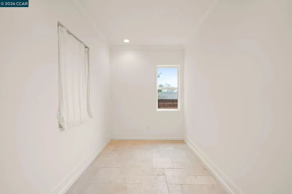 1333 Warren Street Martinez CA 94553