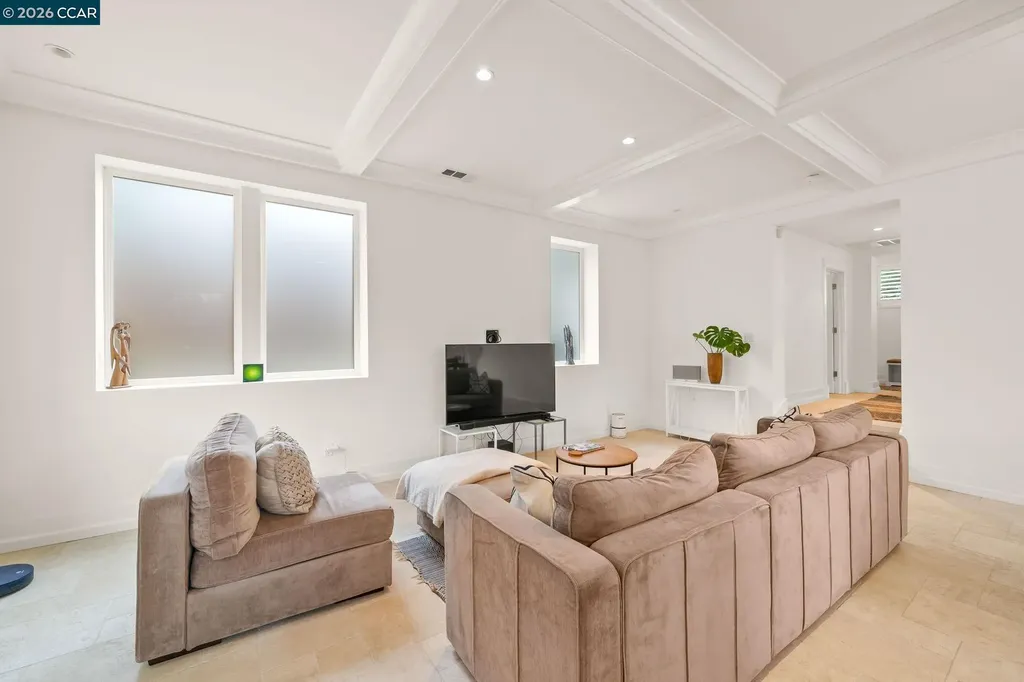 1333 Warren Street Martinez CA 94553