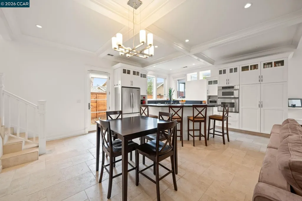 1333 Warren Street Martinez CA 94553