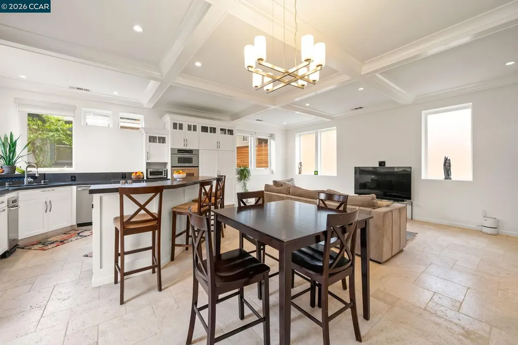 1333 Warren Street Martinez CA 94553