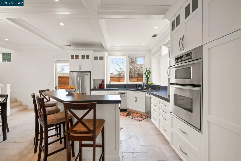 1333 Warren Street Martinez CA 94553