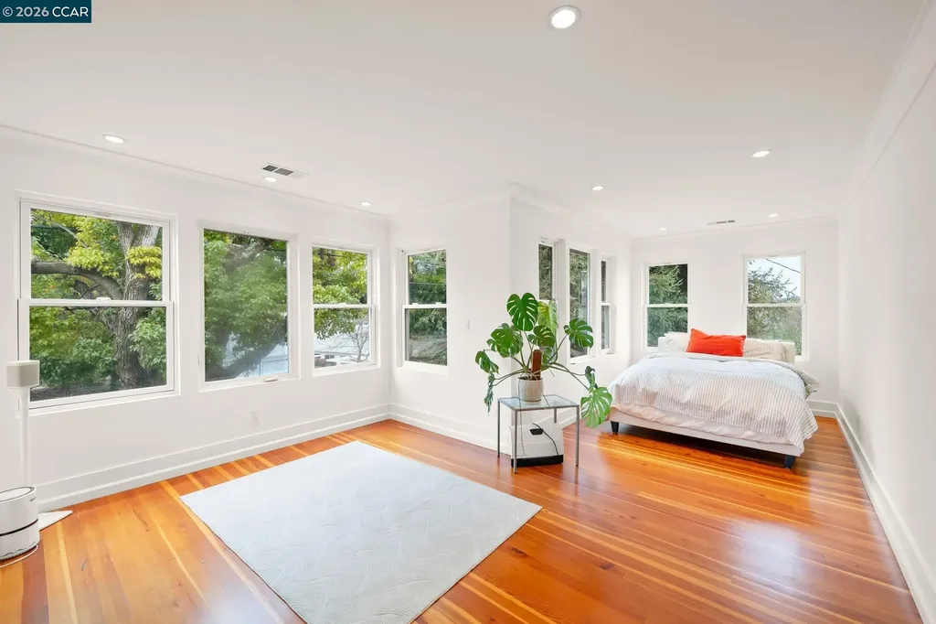 1333 Warren Street Martinez CA 94553