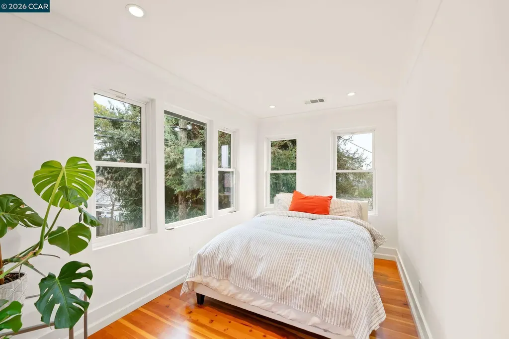 1333 Warren Street Martinez CA 94553